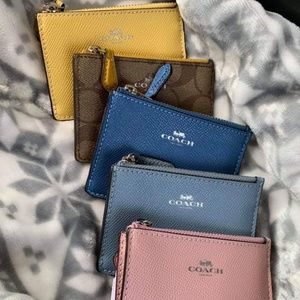 NEW COACH WALLET. Many colors. Going fast, xpostd